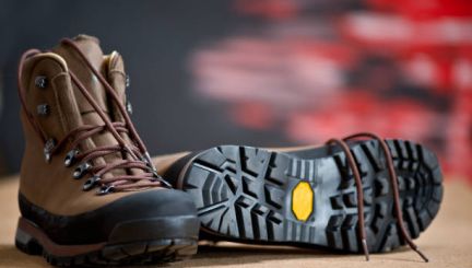 protect-your-toes-with-workscene-safety-shoes